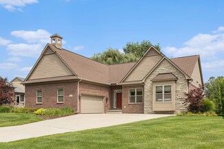 2307 Quaker Ridge Dr, Ann Arbor, MI 48108