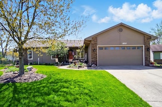 8727 Chimney Hill Place, Fort Wayne, IN 46804