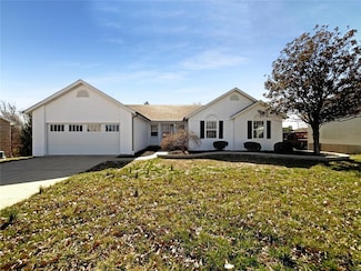 2792 Kettering Dr, Saint Charles, MO 63303