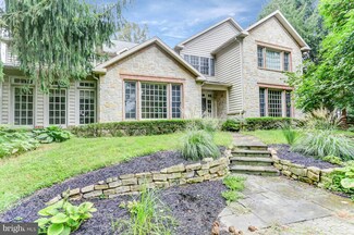 1529 Ridge Rd, Lancaster, PA 17603