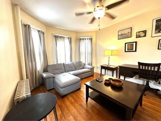 32 Kingsdale St Unit 32, Dorchester Center, MA 02124