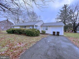 645 Trumbauersville Rd, Quakertown, PA 18951