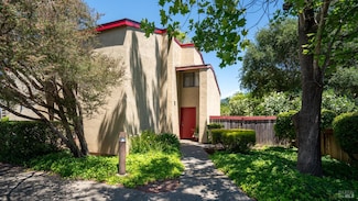 70 Redwood Ct, Santa Rosa, CA 95409