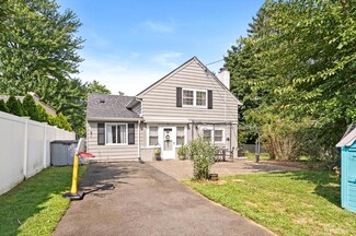 31 Corson Ave, Trenton, NJ 08619