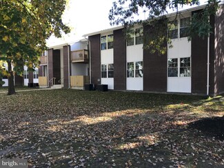 275 Green St Unit 4P2, Beverly, NJ 08010