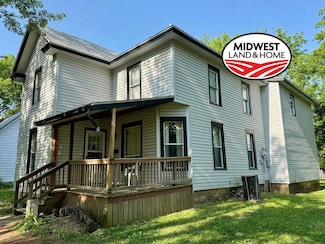 905 Lincoln St, Blue Rapids, KS 66411