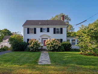 116 Summer St, Rockland, ME 04841