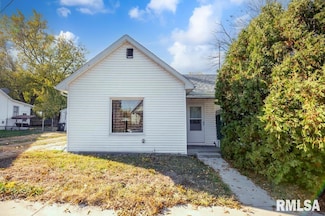 476 Baxter Ct, Canton, IL 61520