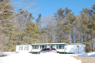 351 Pleasant St, Mechanic Falls, ME 04256