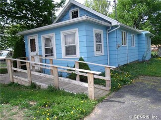 122 Clifton St, Phelps, NY 14532
