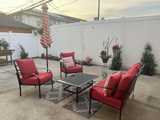 321 W Walnut St Unit 2, Long Beach, NY 11561