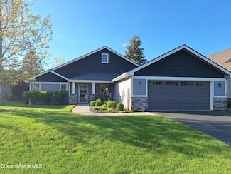 169 Ironwood Dr, Blanchard, ID 83804