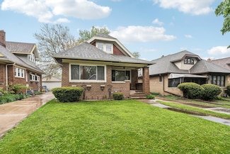 224 E van Beck Ave, Milwaukee, WI 53207