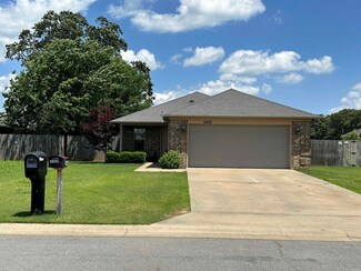 3460 Malvern Hill Dr, Conway, AR 72032