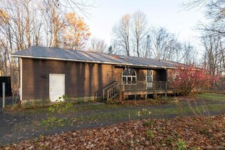 212 Stoney Robby Rd, Oswego, NY 13126
