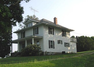 7803 Filmore Rd, West Union, IA 52175