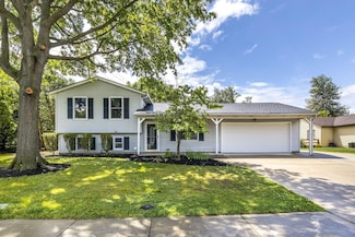 314 Willow Run Ln, Delaware, OH 43015