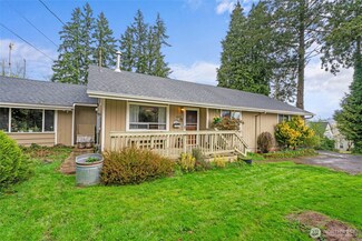 903 Nevada Dr, Longview, WA 98632