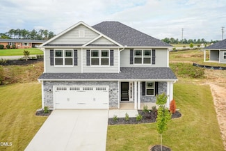 94 Decatur Dr, Fuquay-Varina, NC 27526