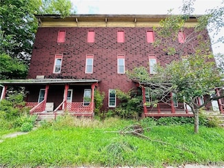 6 Depot St, Antwerp, NY 13608