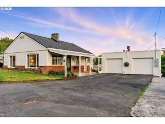 8620 NE Beech St, Portland, OR 97220