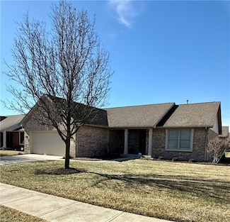 101 Millwood Village Dr, Clayton, OH 45315