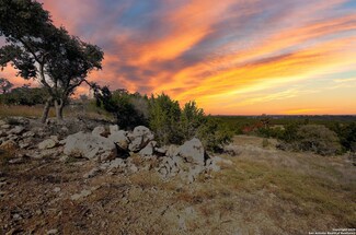 2211 San Jose Way, Canyon Lake, TX 78133