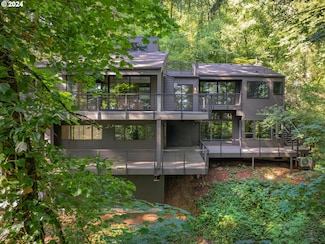 4731 SW 18th Dr, Portland, OR 97239
