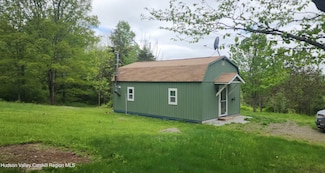 143 Pond View Rd, Gilboa, NY 12076