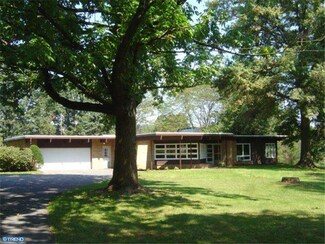 270A Swamp Church Rd, Reinholds, PA 17569