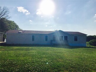 175 NE 50th Ave, Trenton, MO 64683