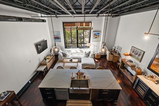 517 King St Unit 13, Charleston, SC 29403