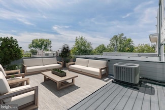 426 Manor Place NW Unit 3, Washington, DC 20010