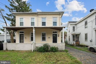 96 E 3rd St, Moorestown, NJ 08057