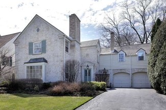 526 Greenwood Ave, Kenilworth, IL 60043