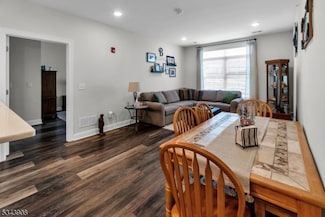 310 Centennial Ave, Cranford, NJ 07016