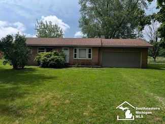 11685 Brookshire St, Temperance, MI 48182