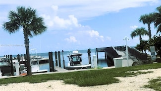 94825 Overseas Hwy, Key Largo, FL 33037