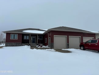 220 23rd Ave NW, Watertown, SD 57201
