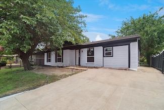 730 Bimebella Ln, Dallas, TX 75211