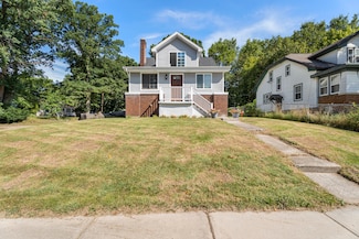 793 Waukonda Ave, Benton Harbor, MI 49022