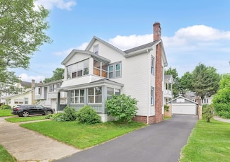 10 Brunswick St, Springfield, MA 01108