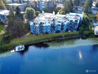 13426 Greenwood Ave N Unit 203, Seattle, WA 98133