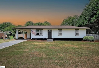 5025 Corinth Dr, Seneca, SC 29672