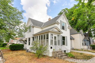 430 Washington Ave, Holland, MI 49423