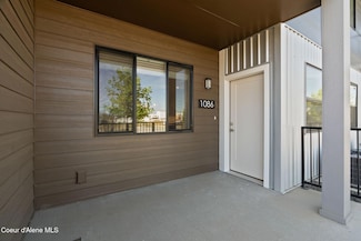 1086 E 4th Ave, Post Falls, ID 83854