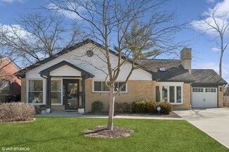1703 N Mitchell Ave, Arlington Heights, IL 60004