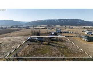 70682 Palmer Junction Rd, Elgin, OR 97827