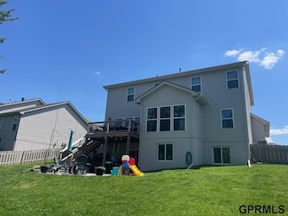 4910 Birchwood Dr, Papillion, NE 68133