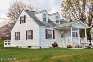 412 Wildwood Dr, Pearisburg, VA 24134
